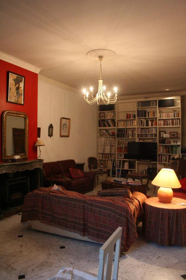 Le Mas Des Dames Appartement Avignon Bagian luar foto