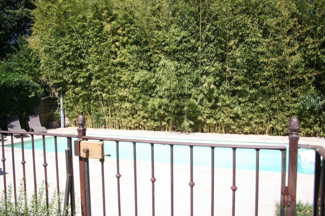 Le Mas Des Dames Appartement Avignon Bagian luar foto