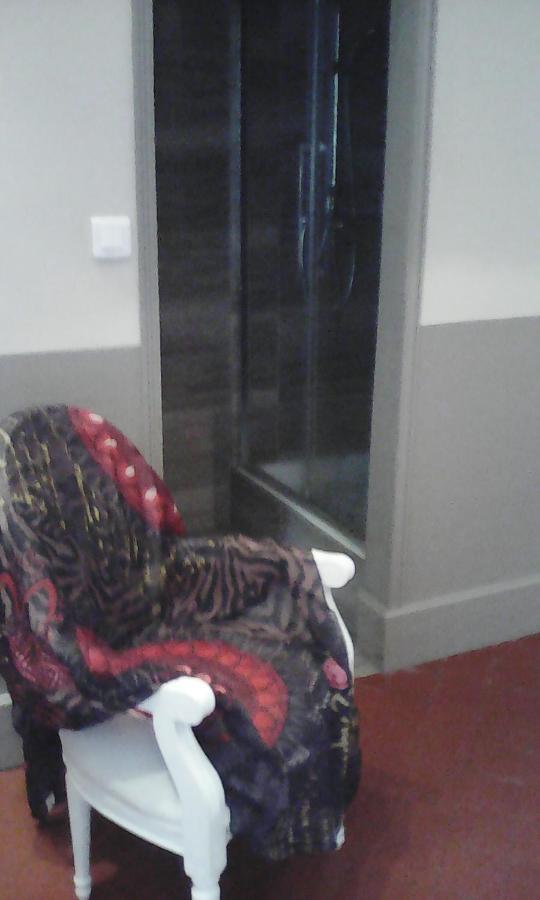 Le Mas Des Dames Appartement Avignon Bagian luar foto